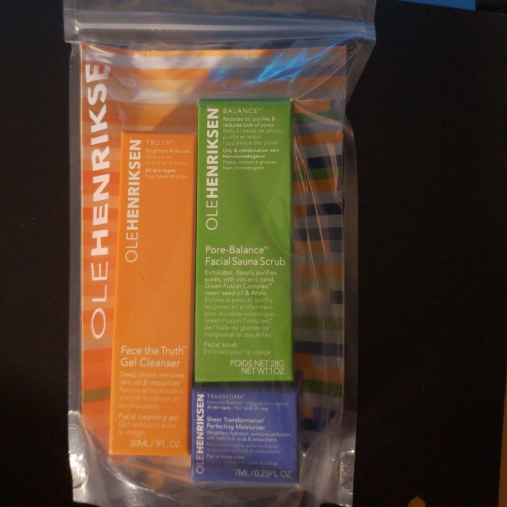 Olehenriksen skin care set